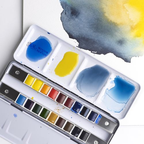 Winsor & Newton Professional Watercolour Black Box 18 Half Pan