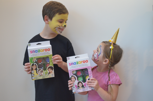 Snazaroo Fantasy Face Paint Kit - Western Europe